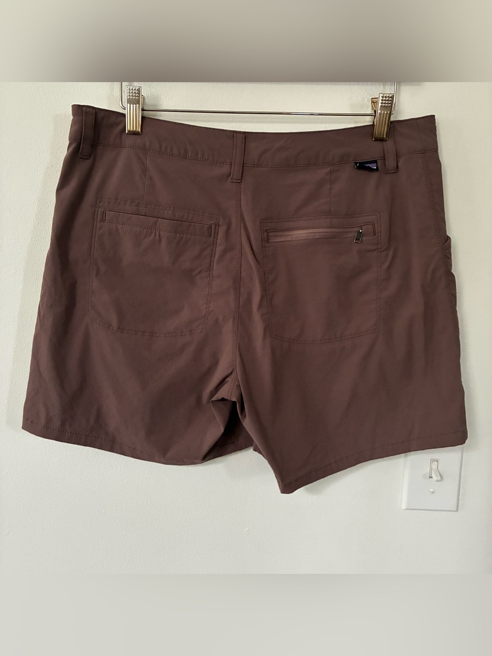 Patagonia 5" Quandary Short in Dusky Brown - Picture 6 of 9
